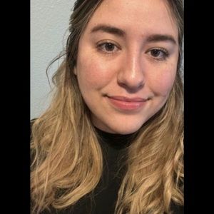 Meet your Posher, Evelyn